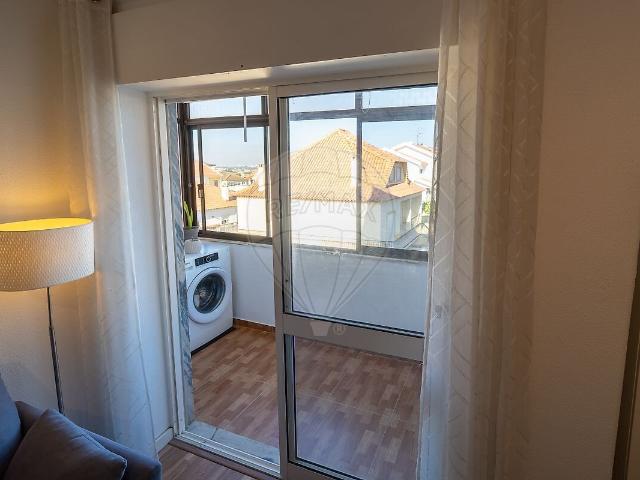 Apartamento T2 à venda em Moita, Moita RE/MAX Portugal