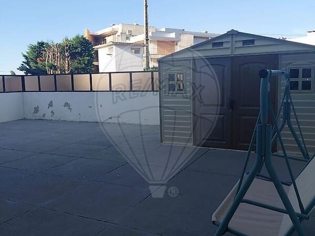 Apartamento T2 à venda em Moreira, Maia RE/MAX Portugal