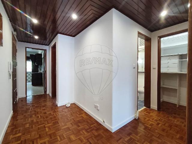 Apartamento T2 à venda em Oeiras e São Julião da Barra, Paço de Arcos e Caxias, Oeiras RE/MAX Portugal