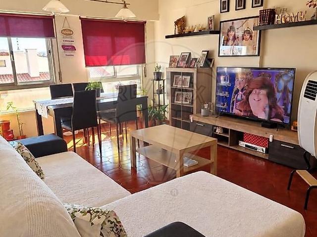 Apartamento T2 à venda em Agualva e Mira Sintra, Sintra RE/MAX Portugal