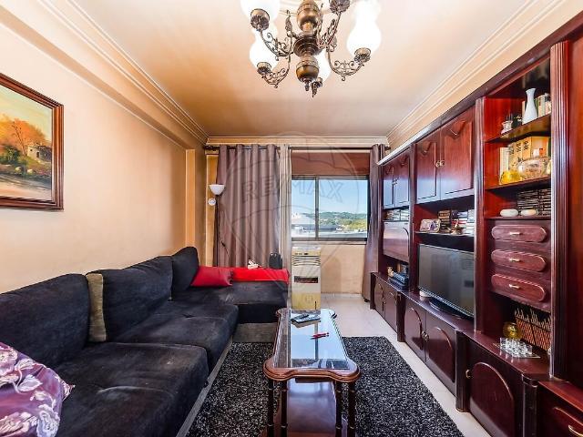 Apartamento T2 à venda em Agualva e Mira Sintra, Sintra RE/MAX Portugal