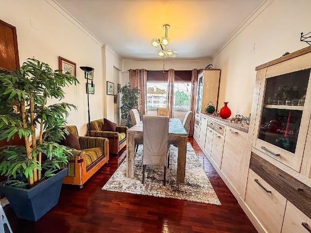 Apartamento T2 à venda em Agualva e Mira Sintra, Sintra RE/MAX Portugal