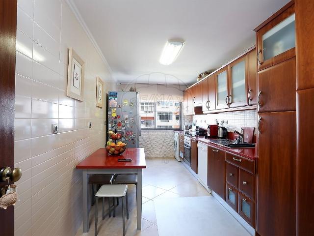 Apartamento T2 à venda em Agualva e Mira Sintra, Sintra RE/MAX Portugal