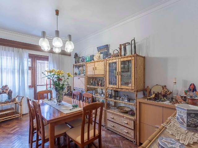 Apartamento T2 à venda em Agualva e Mira Sintra, Sintra RE/MAX Portugal