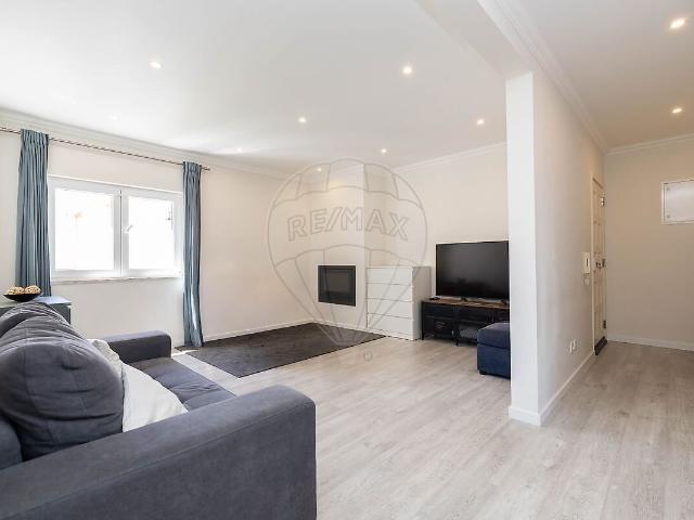 Apartamento T2 à venda em Alcabideche, Cascais RE/MAX Portugal