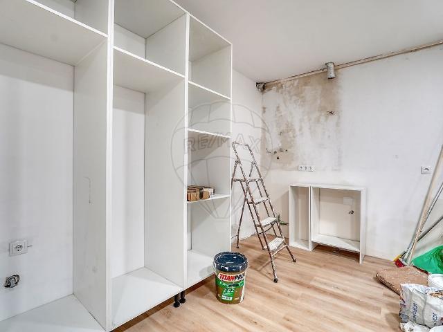 Apartamento T2 à venda em Algueirão Mem Martins, Sintra RE/MAX Portugal
