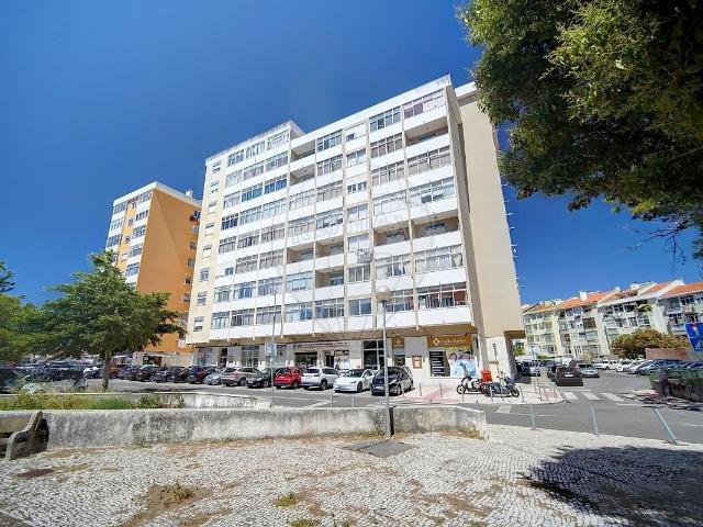 Apartamento T2 à venda em Algueirão Mem Martins, Sintra RE/MAX Portugal