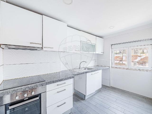 Apartamento T2 à venda em Alverca do Ribatejo e Sobralinho, Vila Franca de Xira RE/MAX Portugal