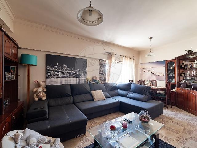 Apartamento T2 à venda em Amora, Seixal RE/MAX Portugal