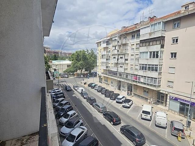 Apartamento T2 à venda em Beato, Lisboa RE/MAX Portugal