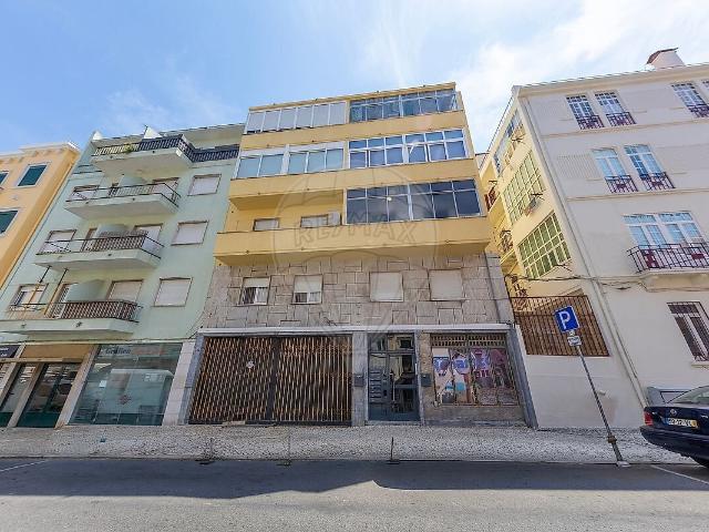 Apartamento T2 à venda em Campo de Ourique, Lisboa RE/MAX Portugal