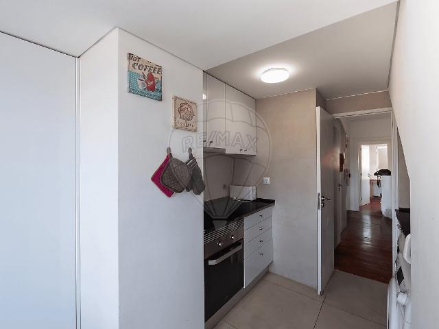 Apartamento T2 à venda em Campolide, Lisboa RE/MAX Portugal
