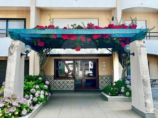 Apartamento T2 à venda em Cascais e Estoril, Cascais RE/MAX Portugal