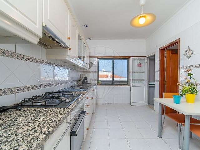 Apartamento T2 à venda em Castanheira do Ribatejo e Cachoeiras, Vila Franca de Xira RE/MAX Portugal