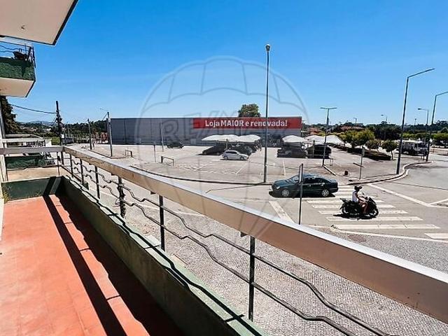 Apartamento T2 à venda em Castêlo da Maia, Maia RE/MAX Portugal