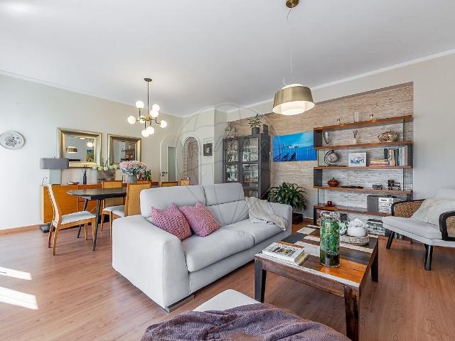 Apartamento T2 à venda em Carnaxide e Queijas, Oeiras RE/MAX Portugal