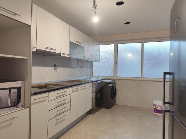 Apartamento T2 à venda em Carregado