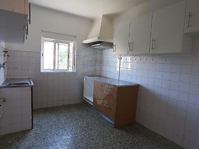 Apartamento T2 à venda em Covilhã e Canhoso, Covilhã RE/MAX Portugal