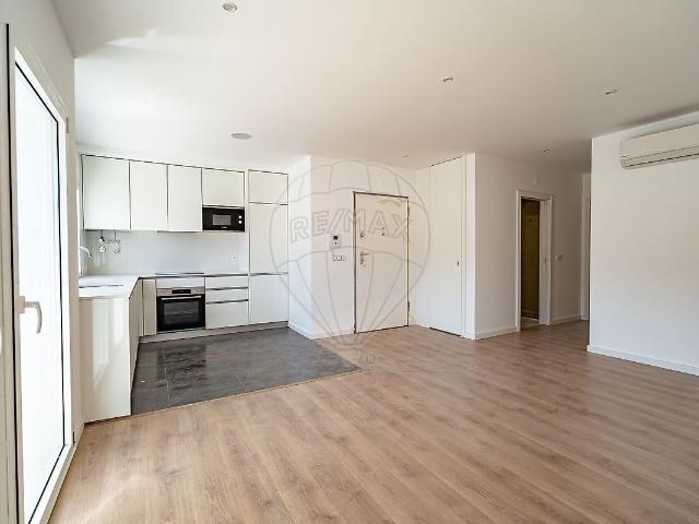 Apartamento T2 à venda em Eiras e São Paulo de Frades, Coimbra RE/MAX Portugal