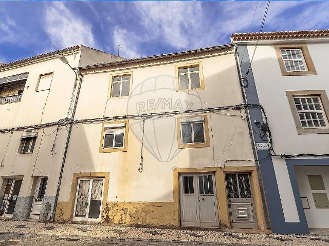 Apartamento T2 à venda em Fundão, Valverde, Donas, Aldeia de Joanes e Aldeia Nova do Cabo, Fundão RE/MAX Portugal