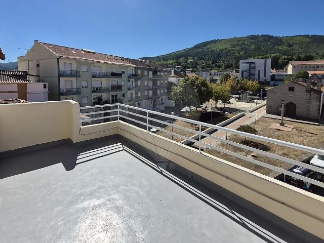 Apartamento T2 à venda em Fundão, Valverde, Donas, Aldeia de Joanes e Aldeia Nova do Cabo, Fundão RE/MAX Portugal