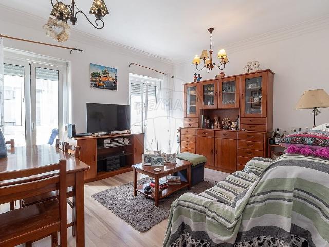 Apartamento T2 à venda em Falagueira Venda Nova, Amadora RE/MAX Portugal