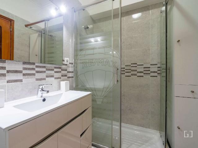 Apartamento T2 à venda em Falagueira Venda Nova, Amadora RE/MAX Portugal