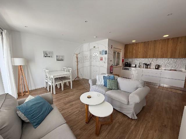 Apartamento T2 à venda em Famalicão, Nazaré RE/MAX Portugal