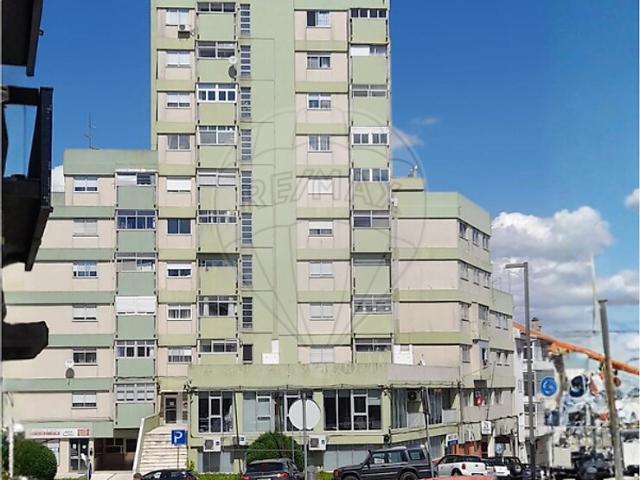 Apartamento T2 à venda em Guarda, Guarda RE/MAX Portugal