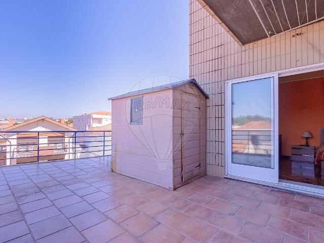 Apartamento T2 à venda em Gulpilhares e Valadares, Vila Nova de Gaia RE/MAX Portugal
