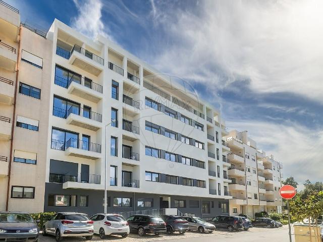 Apartamento T2 à venda em Gondomar São Cosme, Valbom e Jovim, Gondomar RE/MAX Portugal