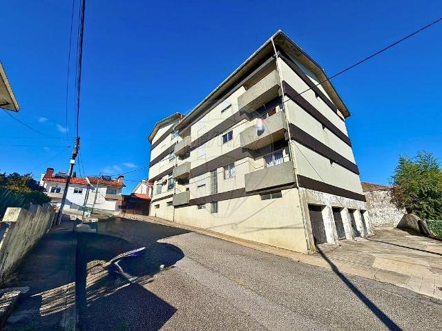 Apartamento T2 à venda em Gondomar São Cosme, Valbom e Jovim, Gondomar RE/MAX Portugal