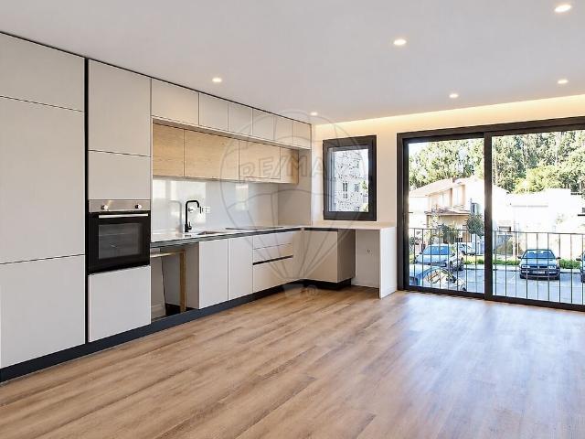 Apartamento T2 à venda em Gondomar São Cosme, Valbom e Jovim, Gondomar RE/MAX Portugal