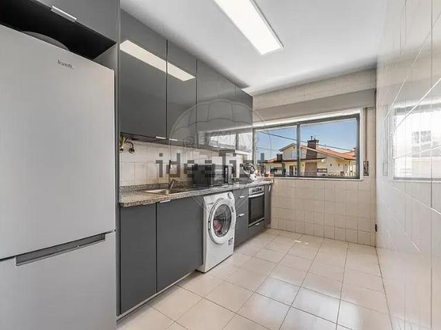 Apartamento T2 à venda em Lugar da Esparrinha s/n