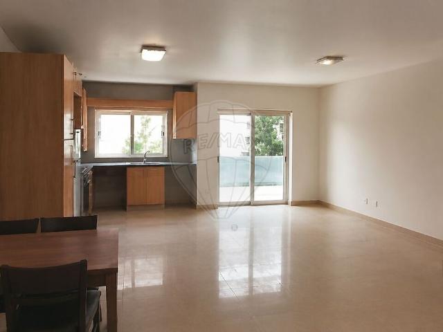 Apartamento T2 à venda em Leiria, Pousos, Barreira e Cortes, Leiria RE/MAX Portugal