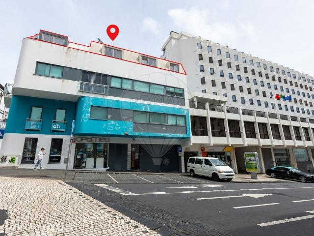Apartamento T2 à venda em Ponta Delgada