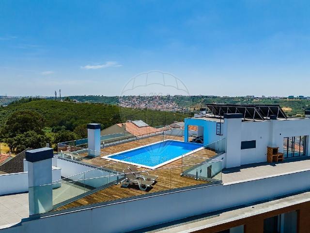 Apartamento T2 à venda em Pontinha e Famões, Odivelas RE/MAX Portugal