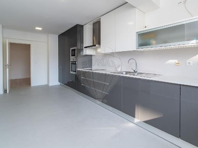 Apartamento T2 à venda em Póvoa de Santa Iria e Forte da Casa, Vila Franca de Xira RE/MAX Portugal