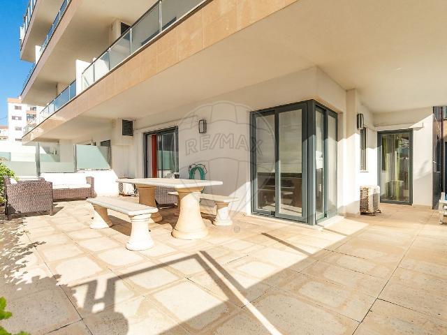 Apartamento T2 à venda em Praia da Areia Branca