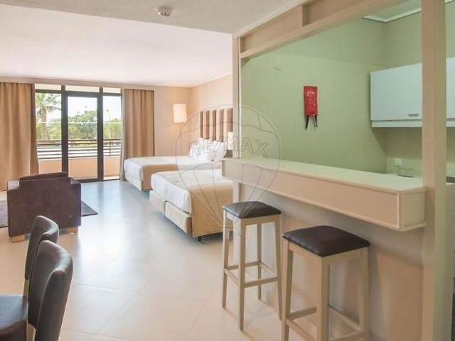 Apartamento T2 à venda em Quarteira, Loulé RE/MAX Portugal