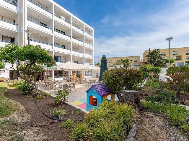 Apartamento T2 à venda em Quarteira, Loulé RE/MAX Portugal