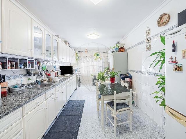 Apartamento T2 à venda em Queluz e Belas, Sintra RE/MAX Portugal