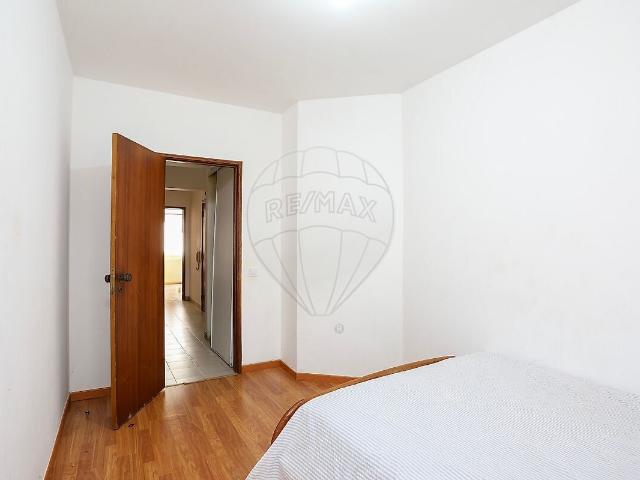Apartamento T2 à venda em Rio de Mouro, Sintra RE/MAX Portugal