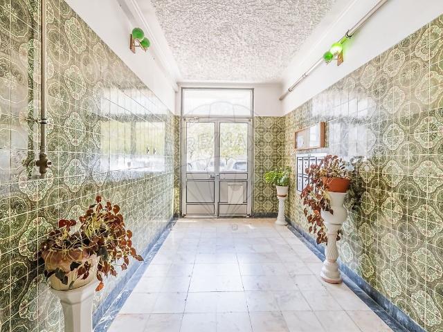 Apartamento T2 à venda em Rio de Mouro, Sintra RE/MAX Portugal