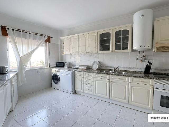 Apartamento T2 à venda em Rio de Mouro, Sintra RE/MAX Portugal