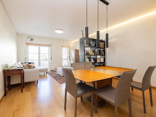 Apartamento T2 à venda em São Domingos de Rana, Cascais RE/MAX Portugal