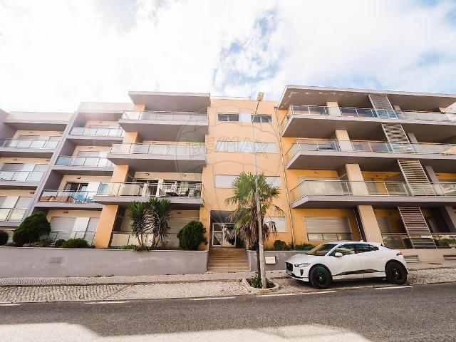 Apartamento T2 à venda em São Martinho do Porto, Alcobaça RE/MAX Portugal