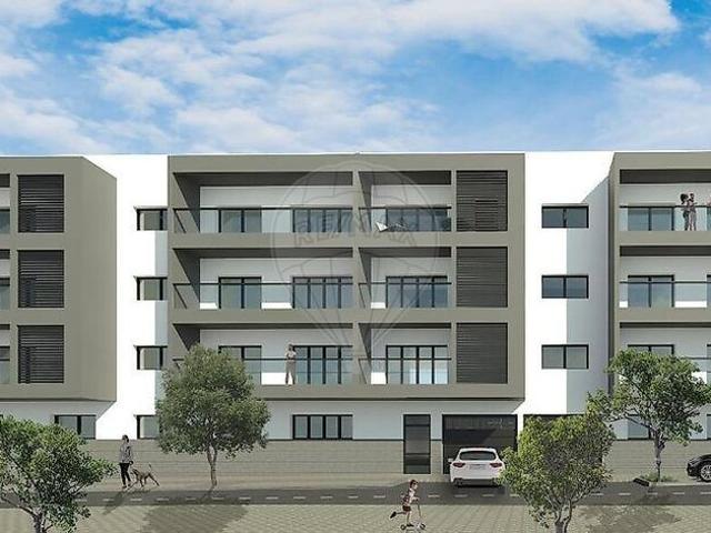 Apartamento T2 à venda em São Sebastião, Loulé RE/MAX Portugal