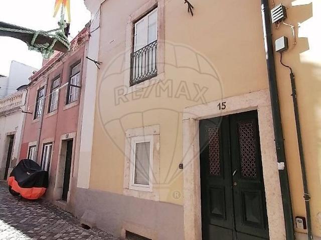 Apartamento T2 à venda em Santa Maria Maior, Lisboa RE/MAX Portugal