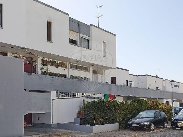 Apartamento T2 à venda em Santo André, Santiago do Cacém RE/MAX Portugal